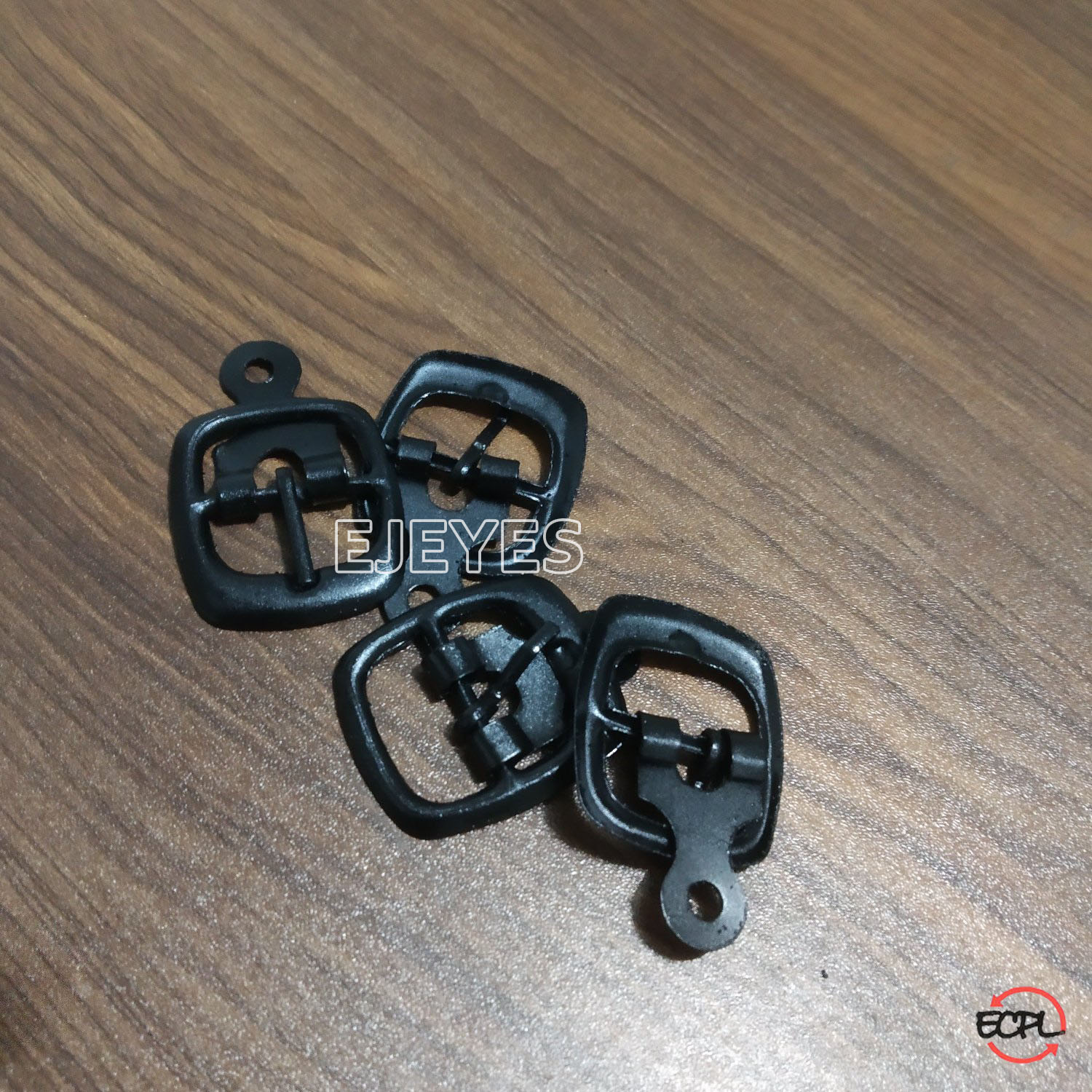 Strong and adaptable 1W 20mm steel buckle, necessary for dependable and secure latching in a variety of applications.