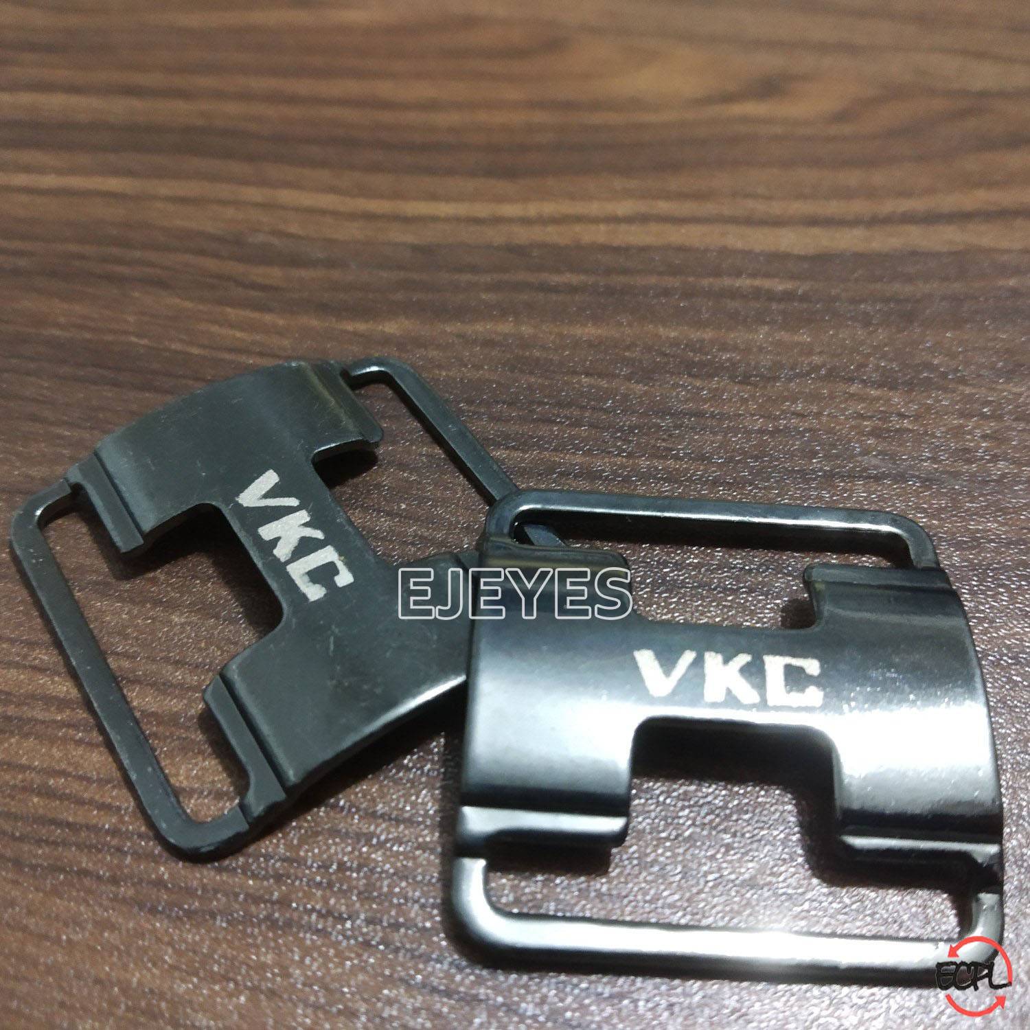 Black nickel steel H buckle VKC, a stylish and robust hardware accessory for secure and dependable use.