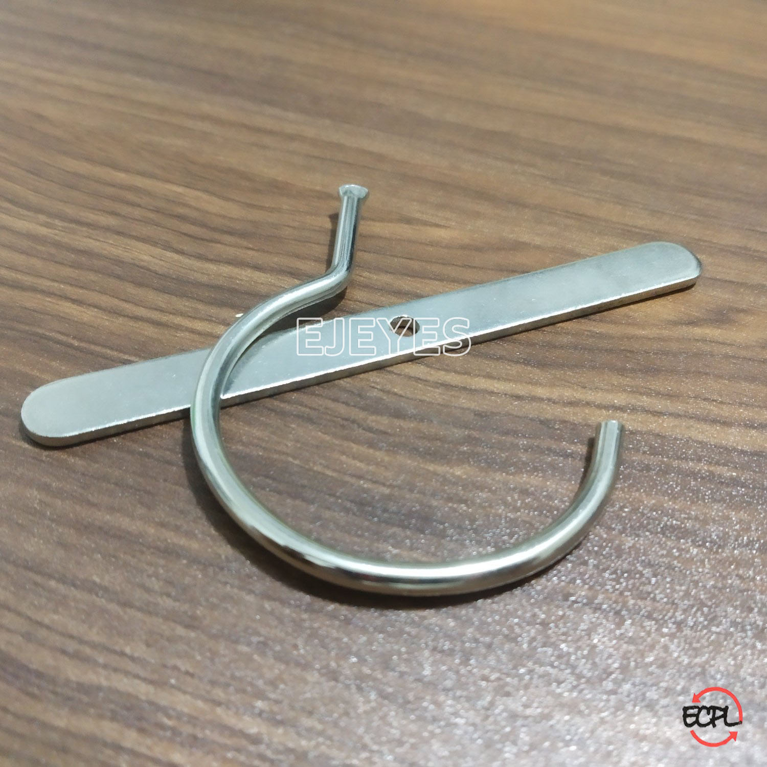 1W Small steel hook parts, durable and reliable, essential for secure and versatile fastening needs.